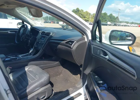 2013 Ford Fusion Se z USA, uszkodzony, nr VIN 3FA6P0H97DR327371